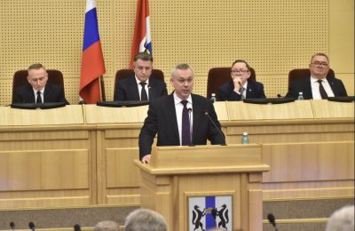 Депутаты Заксобрания единогласно одобрили отчётный доклад губернатора Андрея Травникова