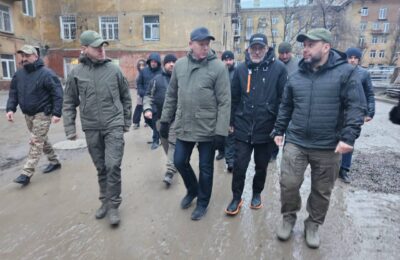 Губернатор Андрей Травников отправился в командировку на Донбасс