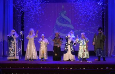 В Культурно-досуговом центре Каргатского района провели театрализованную программу «Волшебный свет Рождества!»
