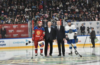 В Новосибирске отрыли международный турнир по хоккею!
