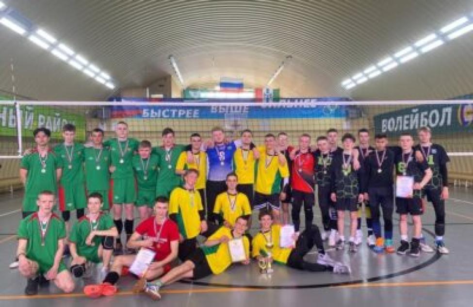 Каргатские волейболисты победили в турнире, посвящённом Дню Победы