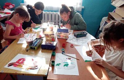 Каргатские дети рисуют Победу