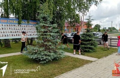 Волонтёры из Первотроицка содержат в порядке местный Монумент Славы