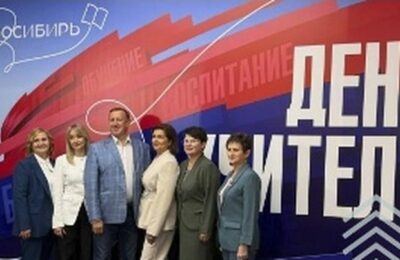 В Новосибирске наградили лучших учителей региона