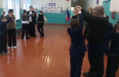 Без интернета просидели каргатские школьники