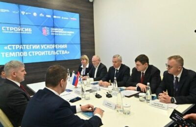 Андрей Травников в рамках Сибирской строительной недели проводит рабочие встречи с руководителями федерального уровня