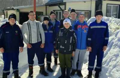 Волонтёры помогают жителям Каргатского района