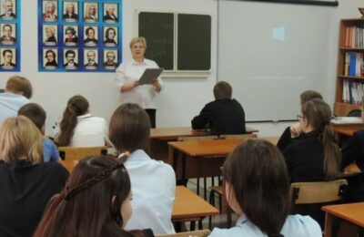 В Каргатской школе отмечают День космонавтики