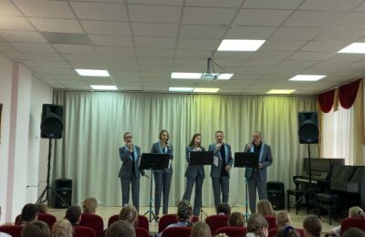 В Каргате состоялся концерт вокального ансамбля Павла Шаромова